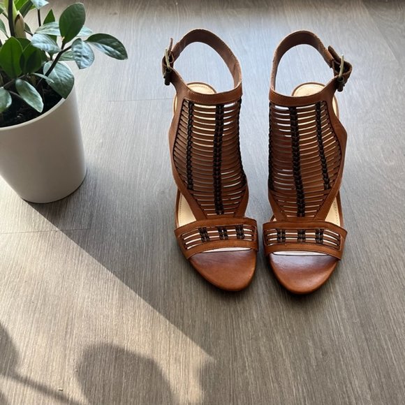 Vince Camuto Brown Strappy Sandals - Picture 1 of 11